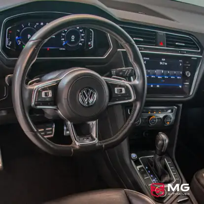 VOLKSWAGEN-TIGUAN-2020