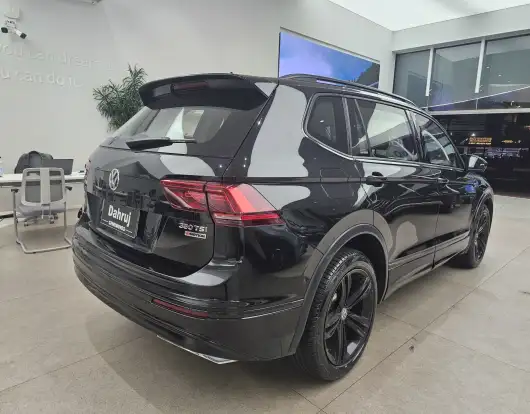 VOLKSWAGEN-TIGUAN-2020