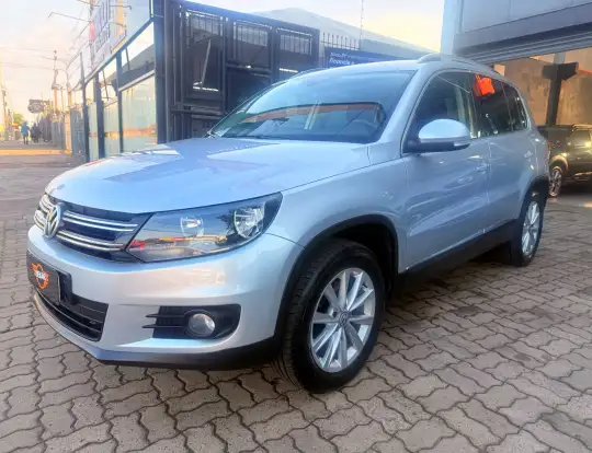 VOLKSWAGEN-TIGUAN-2013