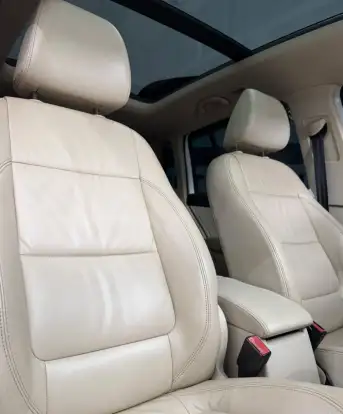 VOLKSWAGEN-TIGUAN-2011