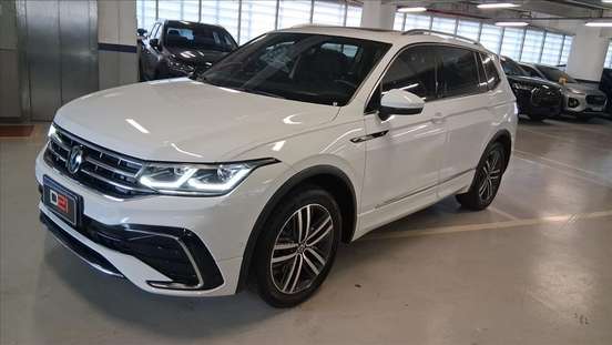 VOLKSWAGEN-TIGUAN-2.0 300 TSI GASOLINA ALLSPACE R-LINE AUTOMÁTICO VOLKSWAGEN-TIGUAN-2023