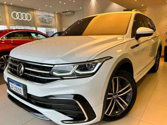 VOLKSWAGEN-TIGUAN-2.0 300 TSI GASOLINA ALLSPACE R-LINE AUTOMÁTICO VOLKSWAGEN-TIGUAN-2024