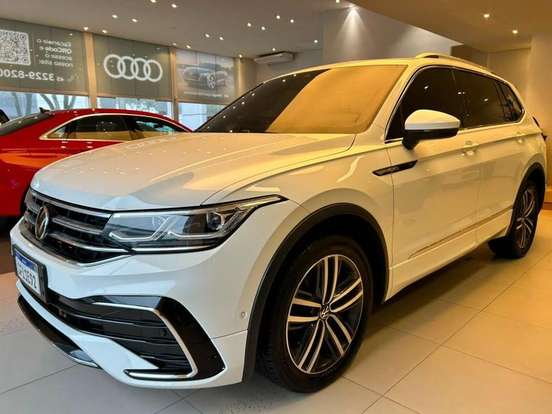 VOLKSWAGEN-TIGUAN-2.0 300 TSI GASOLINA ALLSPACE R-LINE AUTOMÁTICO VOLKSWAGEN-TIGUAN-2024