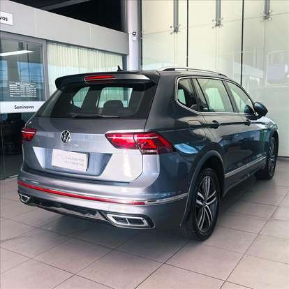 VOLKSWAGEN-TIGUAN-2023