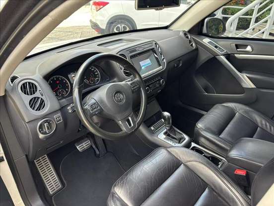 VOLKSWAGEN-TIGUAN-2013
