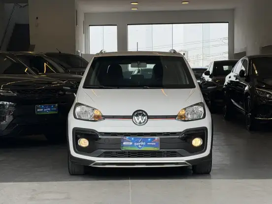 VOLKSWAGEN-UP-1.0 170 TSI TOTAL FLEX XTREME 4P MANUAL VOLKSWAGEN-UP-2019