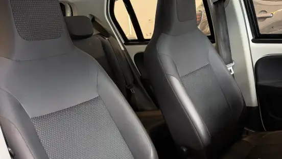 VOLKSWAGEN-UP-2019