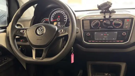 VOLKSWAGEN-UP-1.0 170 TSI TOTAL FLEX XTREME 4P MANUAL VOLKSWAGEN-UP-2019