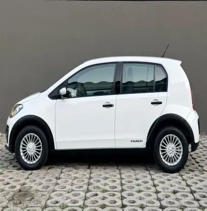 VOLKSWAGEN-UP-1.0 MPI TRACK 12V FLEX 4P MANUAL VOLKSWAGEN-UP-2017