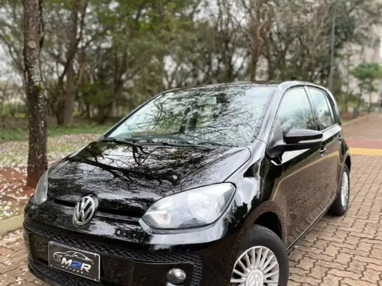 VOLKSWAGEN-UP-1.0 TSI MOVE UP 12V FLEX 4P MANUAL VOLKSWAGEN-UP-2017
