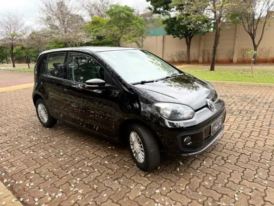 VOLKSWAGEN-UP-1.0 TSI MOVE UP 12V FLEX 4P MANUAL VOLKSWAGEN-UP-2017