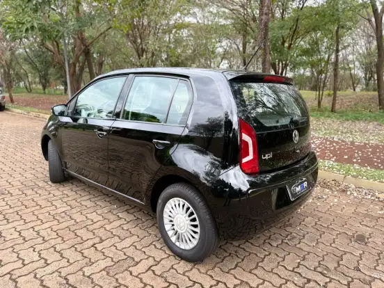 VOLKSWAGEN-UP-1.0 TSI MOVE UP 12V FLEX 4P MANUAL VOLKSWAGEN-UP-2017