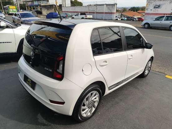 VOLKSWAGEN-UP-1.0 170 TSI TOTAL FLEX CONNECT 4P MANUAL VOLKSWAGEN-UP-2019