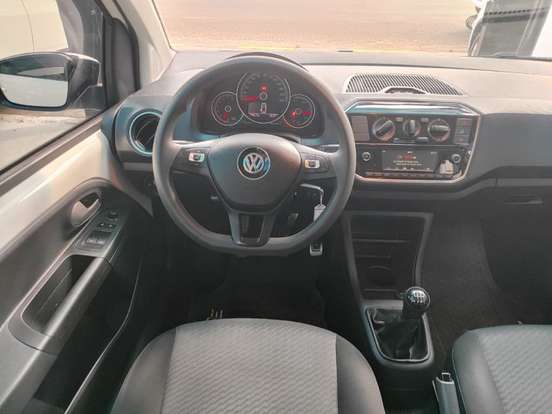 VOLKSWAGEN-UP-2019