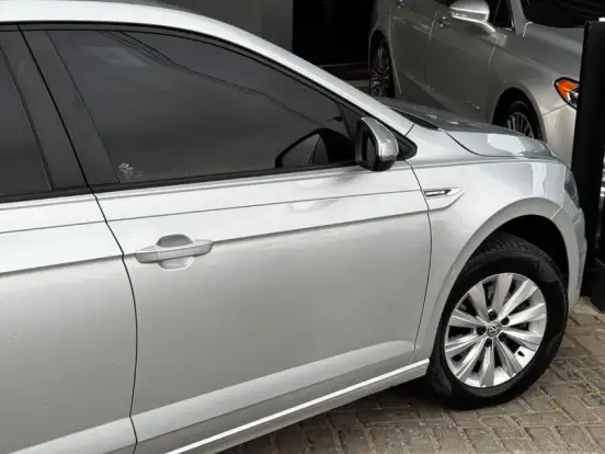 VOLKSWAGEN-VIRTUS-1.0 200 TSI COMFORTLINE AUTOMÁTICO VOLKSWAGEN-VIRTUS-2018