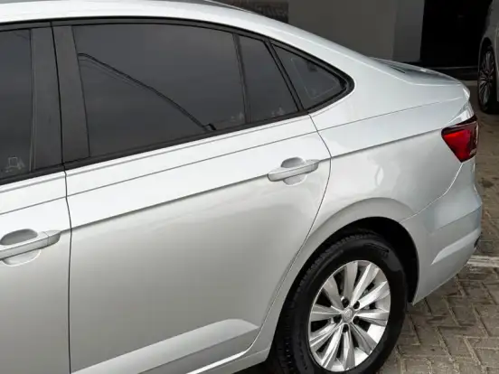 VOLKSWAGEN-VIRTUS-1.0 200 TSI COMFORTLINE AUTOMÁTICO VOLKSWAGEN-VIRTUS-2018