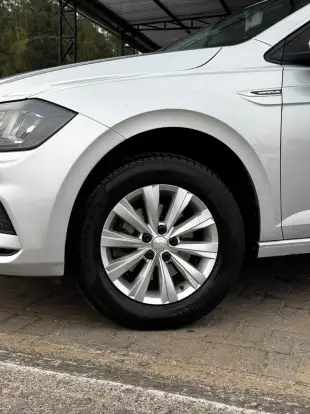 VOLKSWAGEN-VIRTUS-2018