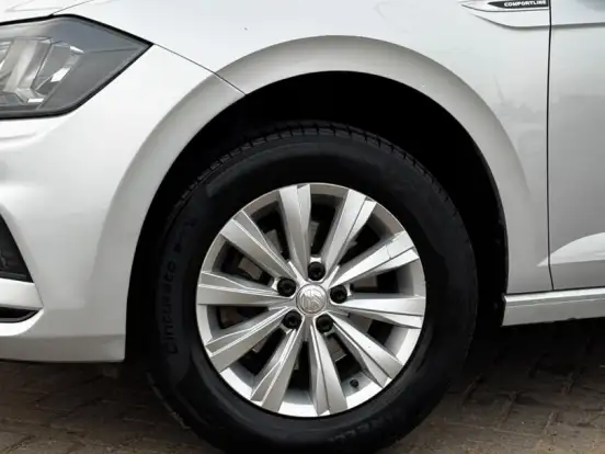 VOLKSWAGEN-VIRTUS-1.0 200 TSI COMFORTLINE AUTOMÁTICO VOLKSWAGEN-VIRTUS-2018