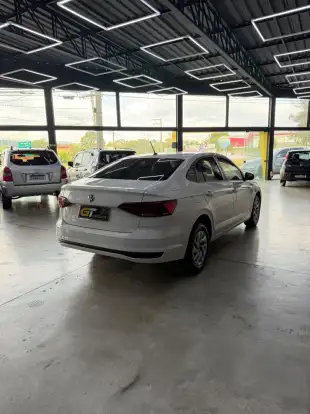 VOLKSWAGEN-VIRTUS-2021