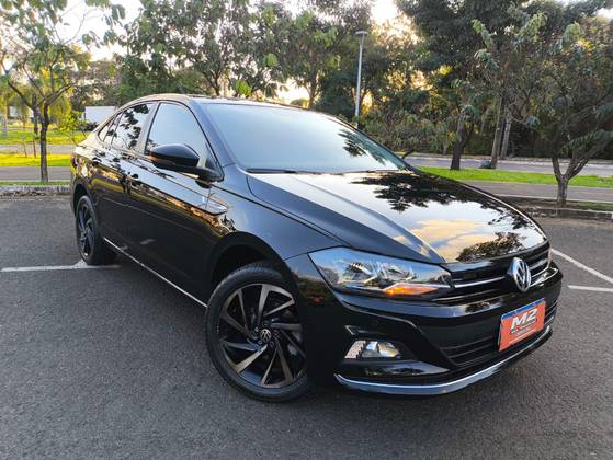 VOLKSWAGEN VIRTUS 1.0 200 TSI HIGHLINE AUTOMÁTICO