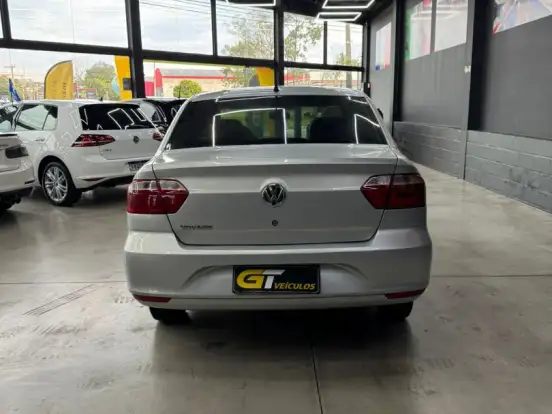 VOLKSWAGEN-VOYAGE-1.0 MI TRENDLINE 8V FLEX 4P MANUAL VOLKSWAGEN-VOYAGE-2015
