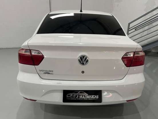 VOLKSWAGEN-VOYAGE-2022