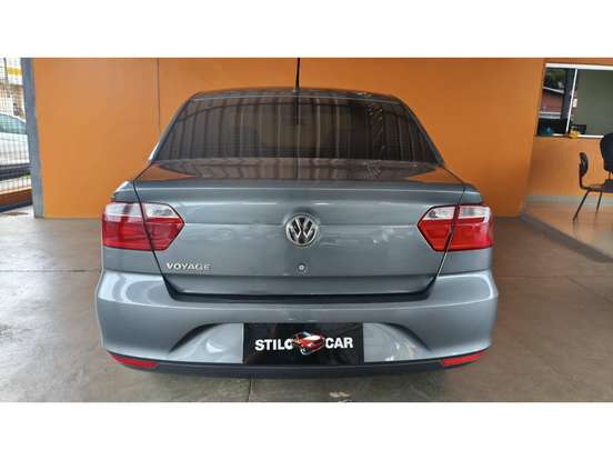 VOLKSWAGEN-VOYAGE-2022