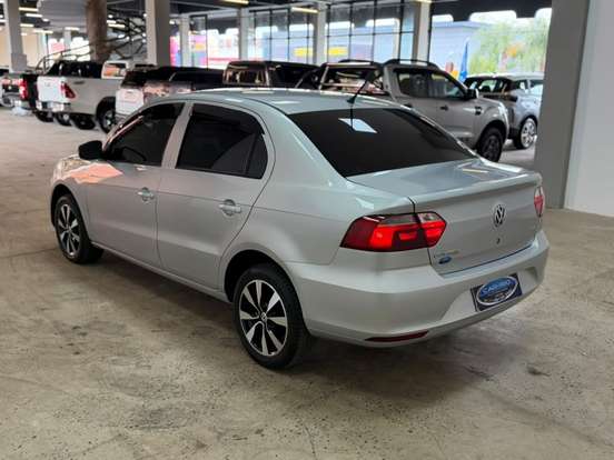 VOLKSWAGEN-VOYAGE-1.6 MI TRENDLINE 8V FLEX 4P MANUAL VOLKSWAGEN-VOYAGE-2015