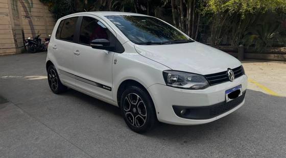 VOLKSWAGEN FOX 1.0 MI SELEÇÃO 8V FLEX 4P MANUAL