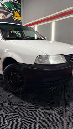VOLKSWAGEN-GOL-2005