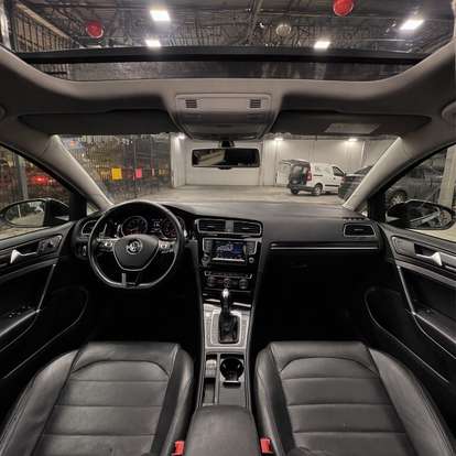 VOLKSWAGEN-GOLF-2014