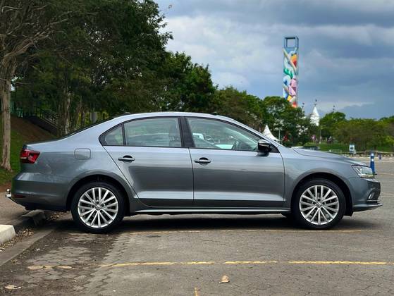 VOLKSWAGEN JETTA 1.4 16V TSI COMFORTLINE GASOLINA 4P TIPTRONIC