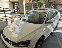 VOLKSWAGEN JETTA 2.0 TSI HIGHLINE 200CV GASOLINA 4P TIPTRONIC VOLKSWAGEN JETTA 2.0 TSI HIGHLINE 200CV GASOLINA 4P TIPTRONIC