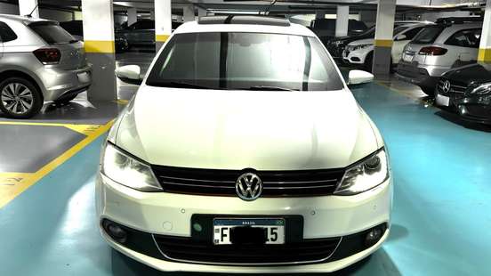 VOLKSWAGEN-JETTA-2.0 TSI HIGHLINE 211CV GASOLINA 4P TIPTRONIC VOLKSWAGEN-JETTA-2013