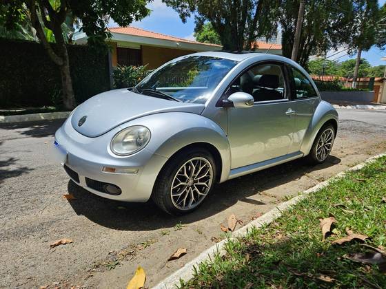 VOLKSWAGEN NEW BEETLE 2.0 MI 8V GASOLINA 2P TIPTRONIC