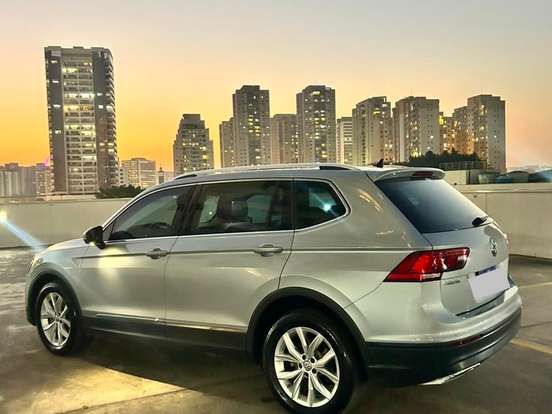VOLKSWAGEN-TIGUAN-1.4 250 TSI TOTAL FLEX ALLSPACE COMFORTLINE TIPTRONIC VOLKSWAGEN-TIGUAN-2019