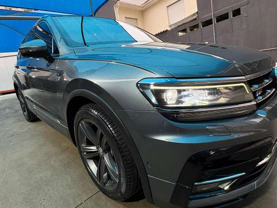 VOLKSWAGEN-TIGUAN-2021