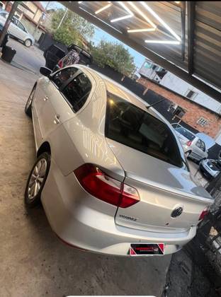 VOLKSWAGEN VOYAGE 1.6 MI COMFORTLINE 8V FLEX 4P MANUAL