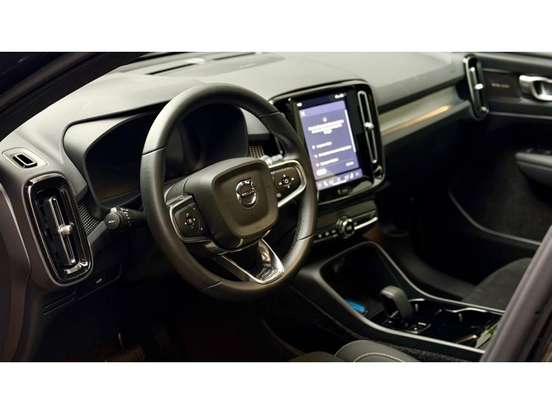 VOLVO-EC40-P8 RECHARGE TWIN ELECTRIC ULTRA BLACK EDITION AWD VOLVO-EC40-2025