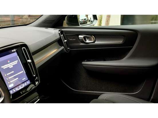 VOLVO-EC40-P8 RECHARGE TWIN ELECTRIC ULTRA BLACK EDITION AWD VOLVO-EC40-2025