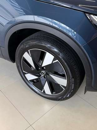 VOLVO-EX40-P6 RECHARGE ELECTRIC PLUS VOLVO-EX40-2025