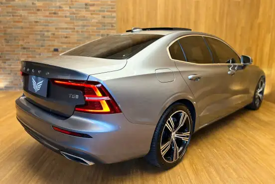 VOLVO-S60-2019