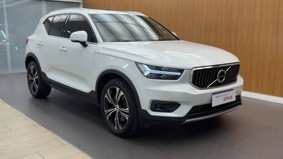 VOLVO XC40 1.5 T5 RECHARGE INSCRIPTION GEARTRONIC