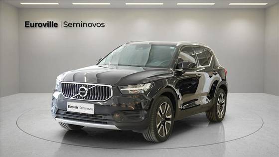 VOLVO XC40 1.5 T5 RECHARGE MOMENTUM GEARTRONIC