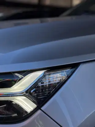 VOLVO-XC40-2019