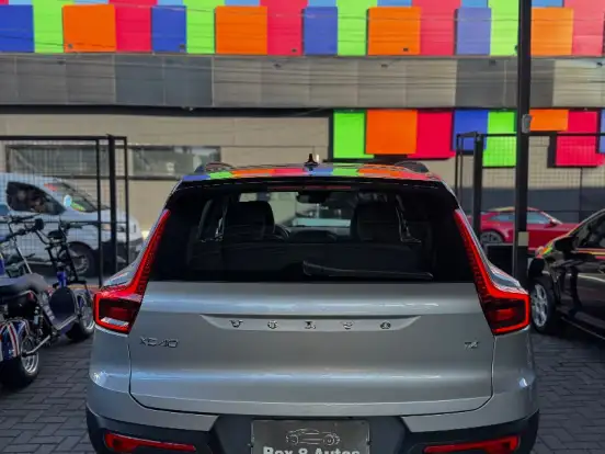 VOLVO-XC40-2.0 T4 GASOLINA GEARTRONIC VOLVO-XC40-2019