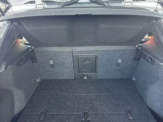 VOLVO-XC40-2.0 T4 GASOLINA GEARTRONIC VOLVO-XC40-2019
