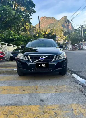 VOLVO-XC60-2011