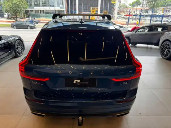 VOLVO-XC60-2.0 T5 GASOLINA R-DESIGN AWD GEARTRONIC VOLVO-XC60-2018