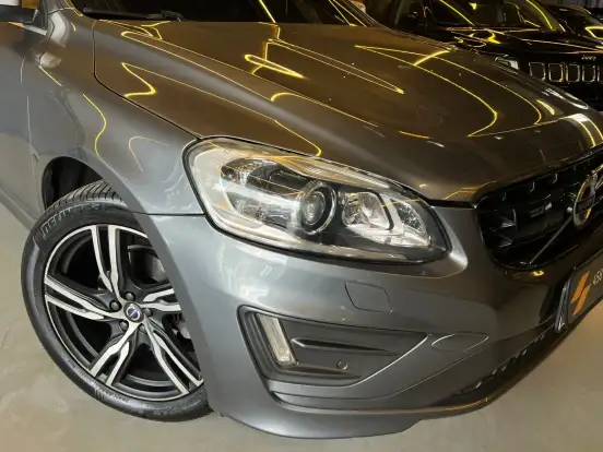 VOLVO-XC60-2.0 T5 R DESIGN TURBO GASOLINA 4P AUTOMÁTICO VOLVO-XC60-2016
